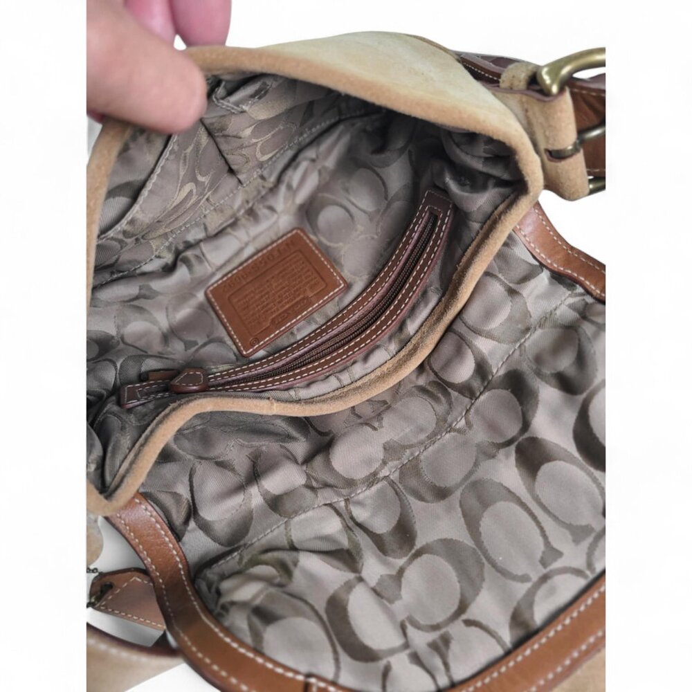 Vintage COACH Y2K Soho Suede Shoulder Bag in tan - Picture 8 of 15